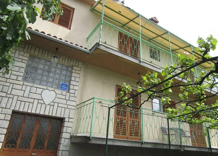 Green Garden Apartments